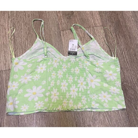 Rue 21 Crop Green and White Flower Tank XL New - Picture 3 of 4